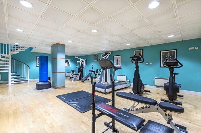 2 Bedroom Flat To Rent In Consort Rise House, Buckingham Palace Road, SW1W