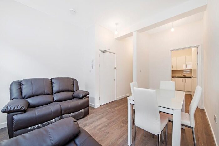 2 Bedroom Flat To Rent In Homer Street, Marylebone, London, W1H