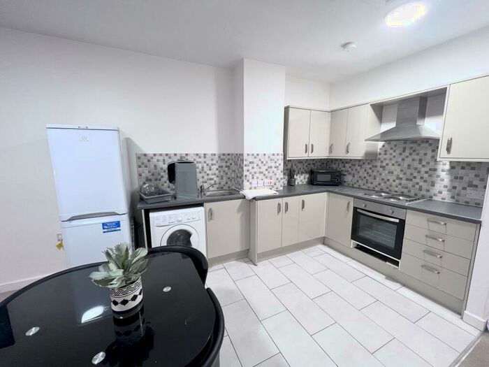3 Bedroom Apartment To Rent In Hounds Gate, Nottingham, NG1