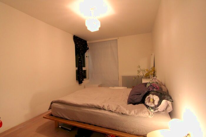 1 Bedroom Flat To Rent In Stockhurst Cl, Putney, SW15