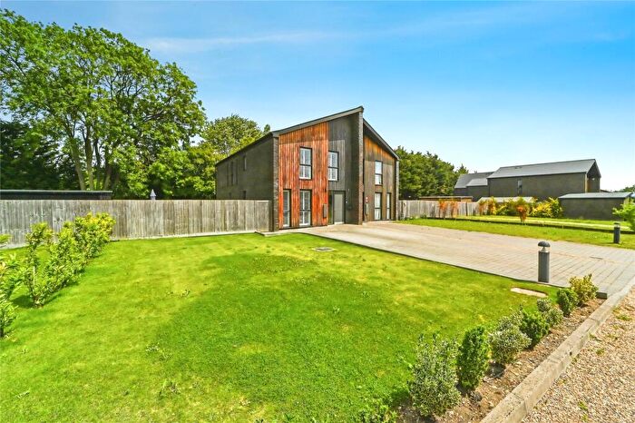 4 Bedroom Semi-Detached House For Sale In Hastingwood Park, Harlow, Essex, CM17