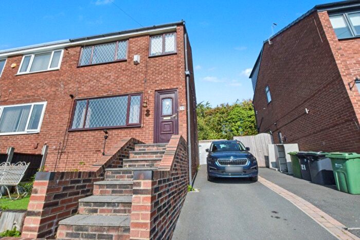 3 Bedroom Semi-Detached House For Sale In Wheelwright Close, Leeds, West Yorkshire, LS12