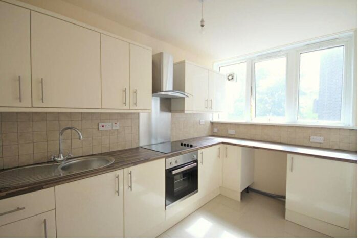 3 Bedroom Apartment To Rent In Lawn Road, London, NW3