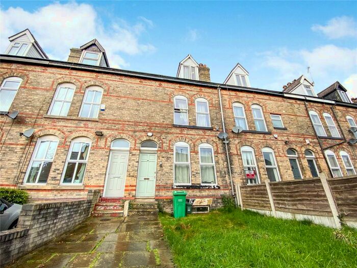 6 Bedroom Terraced House To Rent In Lombard Grove, Manchester, Greater Manchester, M14