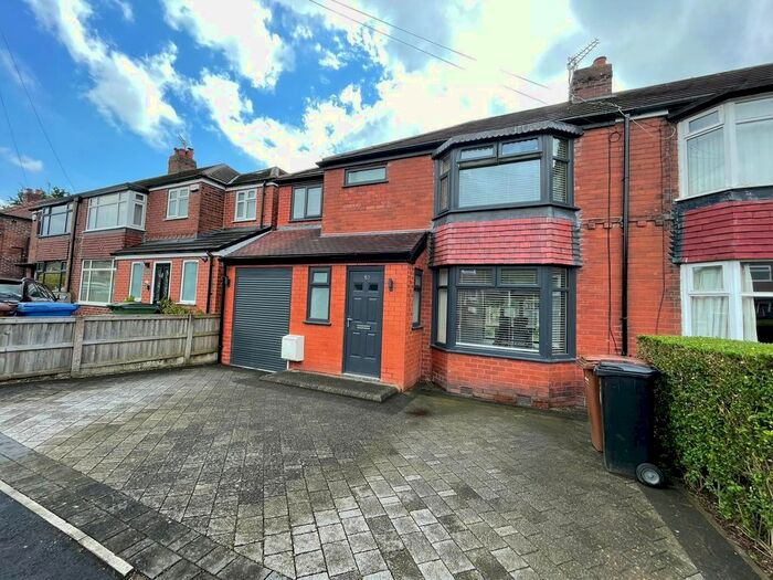 3 Bedroom Terraced House To Rent In Saville Road, Gatley, Cheadle, SK8