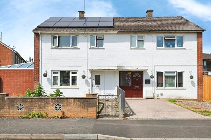 3 Bedroom Semi-Detached House For Sale In Stokes Croft, Calne, SN11