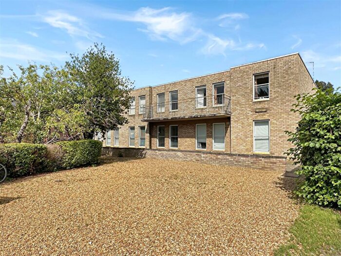 2 Bedroom Flat To Rent In The Old Mill, Long Road, Cambridge, CB2