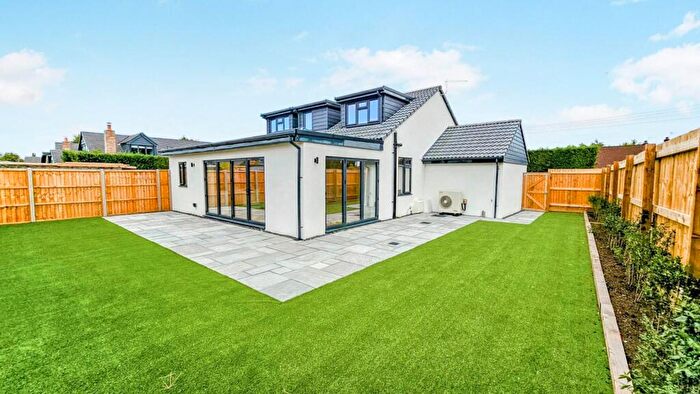 4 Bedroom Detached Bungalow For Sale In Bristol Road, Frampton Cotterell, Bristol, BS36