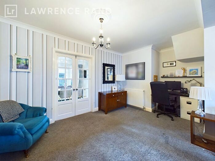 3 Bedroom End Of Terrace House For Sale In Exmouth Road, Ruislip, Middlesex, HA4
