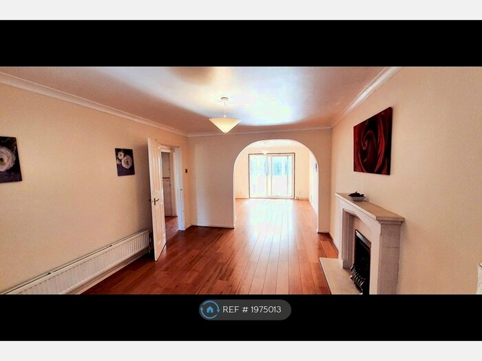 4 Bedroom Semi-Detached House To Rent In Varney Close, Hemel Hempstead, HP1