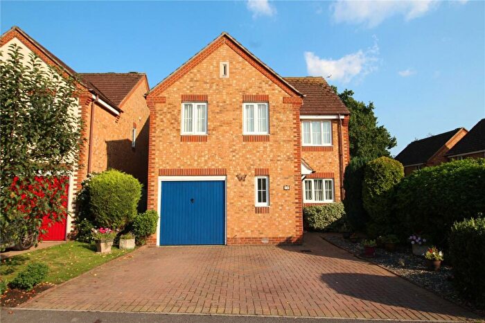 4 Bedroom Detached House For Sale In Pawmers Mead, Church Crookham, Fleet, Hampshire, GU52