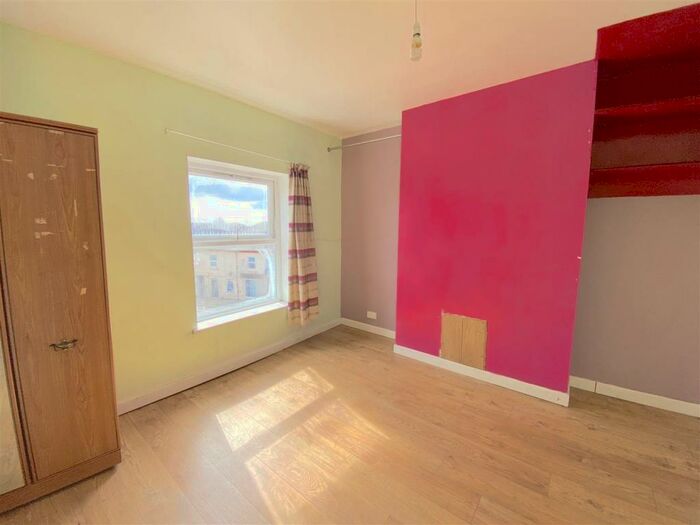 1 Bedroom Apartment To Rent In Station Street, Kirkby-In-Ashfield, Nottingham, NG17