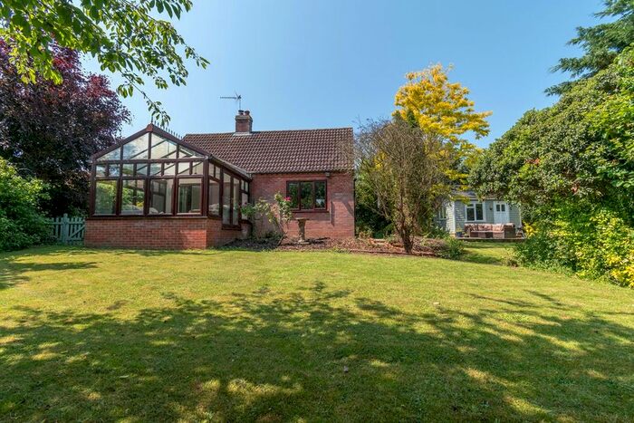 3 Bedroom Detached Bungalow For Sale In Highfield Close, Great Ryburgh, NR21