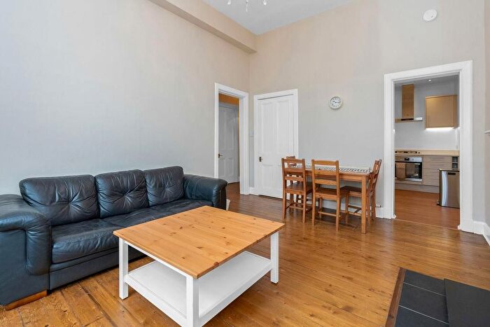 2 Bedroom Flat To Rent In Oxford Street, Newington, Edinburgh, EH8