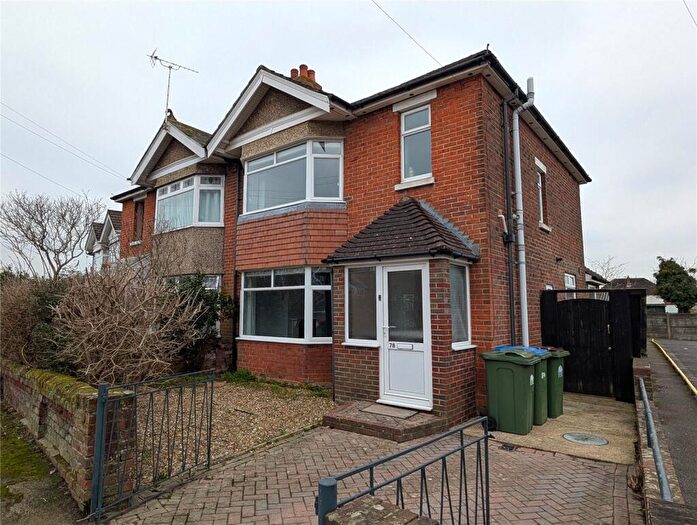 3 Bedroom Semi-Detached House To Rent In Wilton Crescent, Southampton, Hampshire, SO15