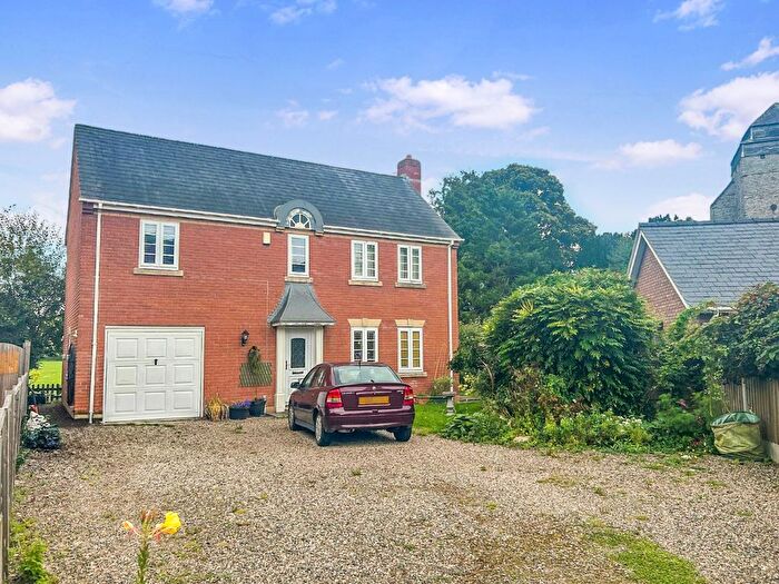 4 Bedroom Detached House For Sale In Park Avenue, Kerry, Newtown, Powys, SY16