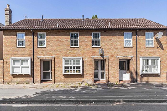 3 Bedroom Terraced House For Sale In Greenside, Waterbeach, Cambridge, CB25