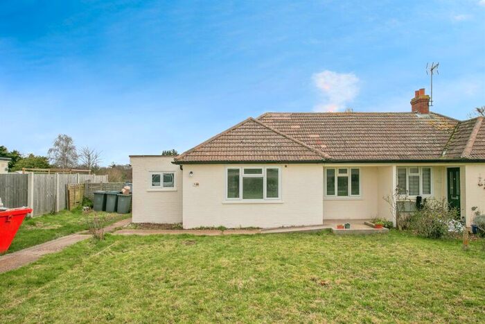 2 Bedroom Semi-Detached Bungalow For Sale In Woodbridge Road, Sutton, Woodbridge, IP12