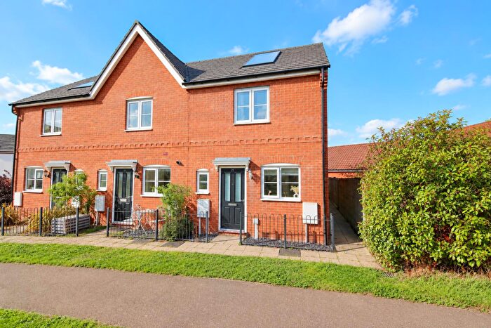 2 Bedroom End Of Terrace House For Sale In Daffodil Close, Cringleford, NR4
