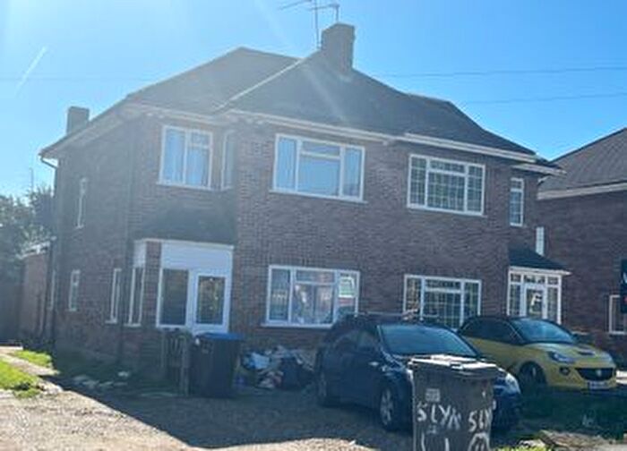 5 Bedroom Semi Detached House To Rent In Lynwood Avenue, Egham, TW20