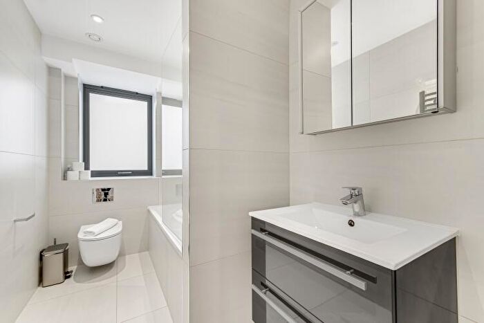 2 Bedroom Apartment To Rent In The Hyde London, NW9