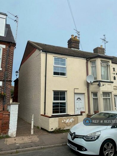 2 Bedroom End Of Terrace House To Rent In York Road, Great Yarmouth, NR30