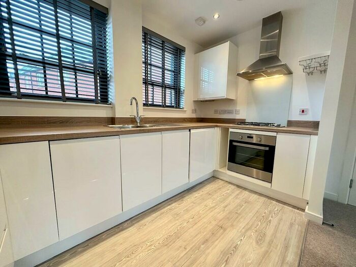 2 Bedroom Apartment To Rent In Badger Close, Brackley, NN13