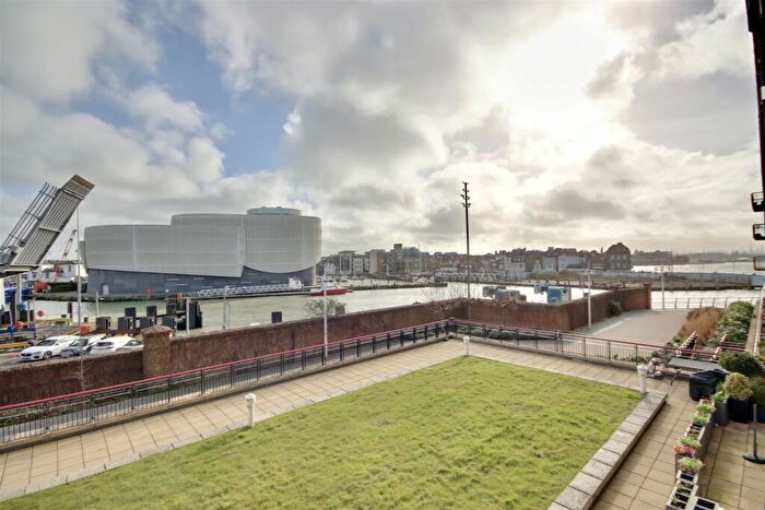2 Bedroom Flat To Rent In Arethusa House, Gunwharf Quays, Portsmouth, PO1