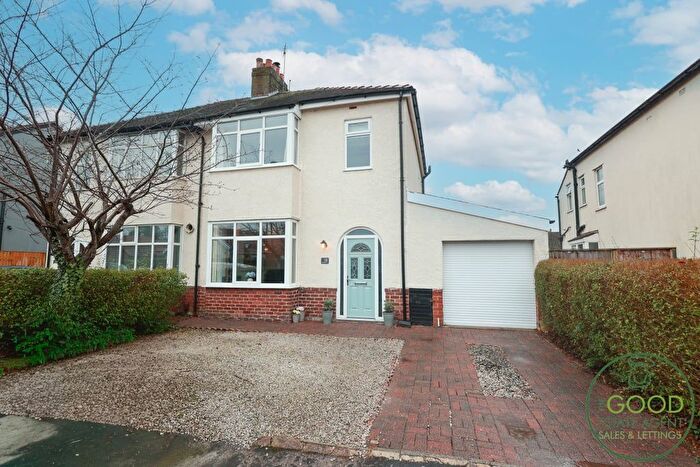 3 Bedroom Semi Detached House For Sale In Woodlands Drive, Preston, PR2