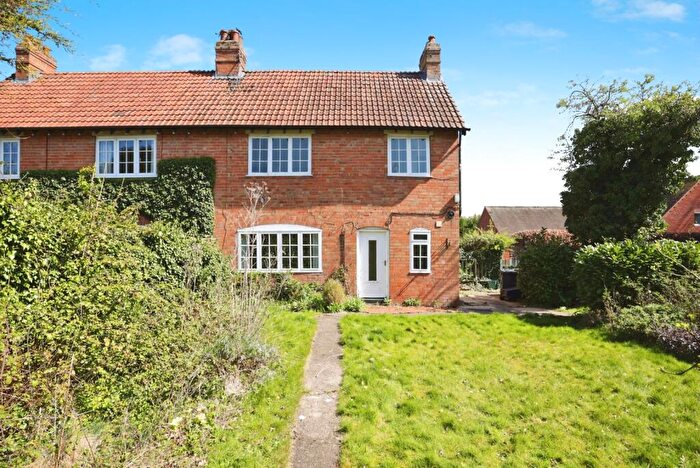 2 Bedroom Semi-Detached House For Sale In Pool Close, Chapel Street, Welford On Avon, Stratford-upon-Avon, CV37