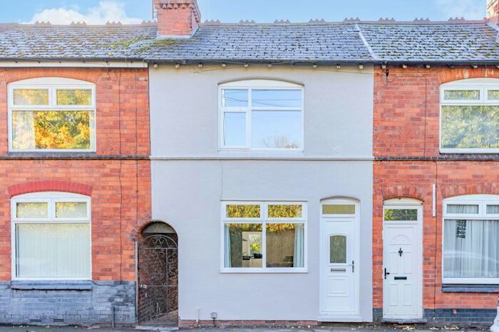 2 Bedroom Property To Rent In Station Road, Northfield, Birmingham, B31