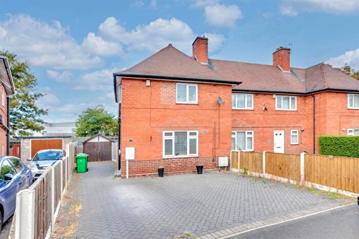 3 Bedroom Terraced House For Sale In Southwold Drive, Nottingham, NG8