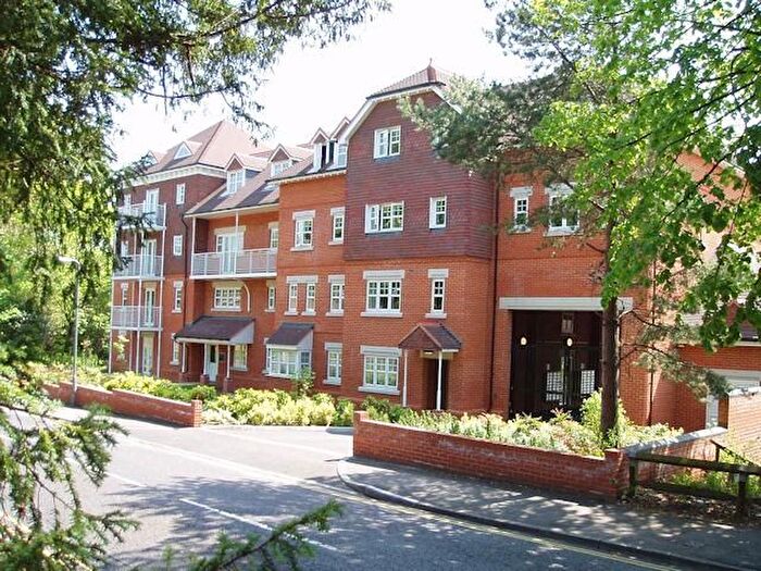 1 Bedroom Flat To Rent In Heathside Road, Woking, GU22