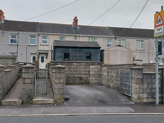 3 Bedroom Terraced House To Rent In Gwendraeth Town, Kidwelly, SA17