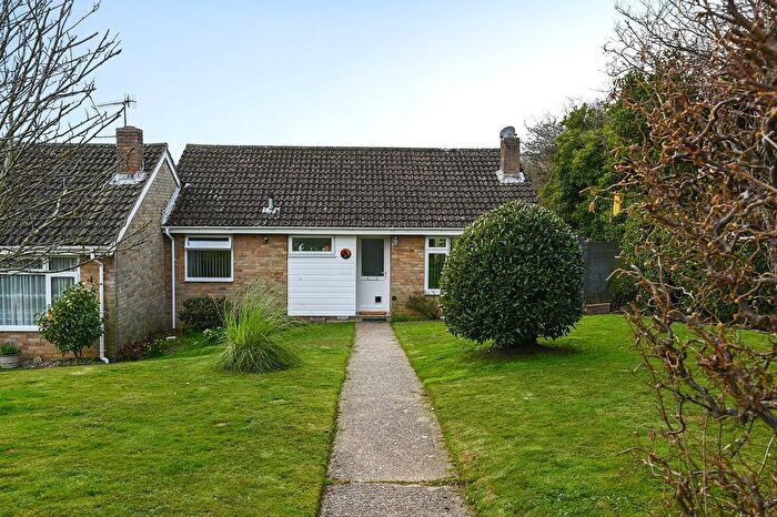 2 Bedroom Bungalow For Sale In Freshwater Avenue, Hastings, TN34