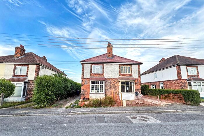 3 Bedroom Semi-Detached House For Sale In Cherry Lane, Wootton, DN39