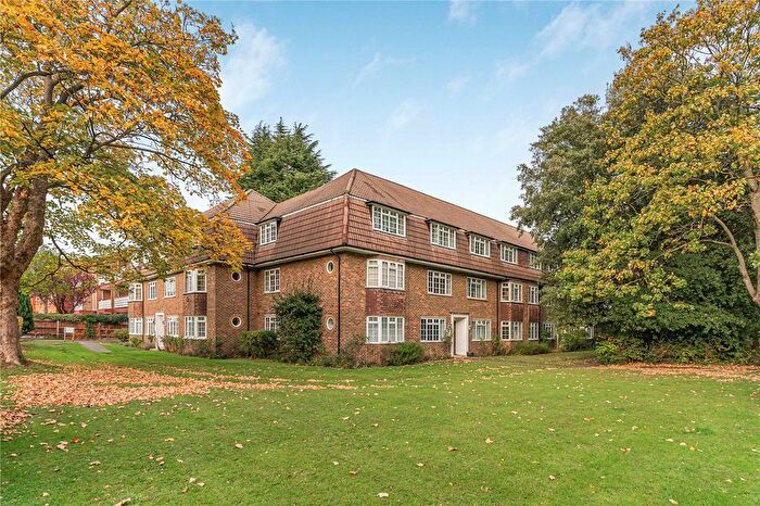 2 Bedroom Flat For Sale In West Hill, London, SW15