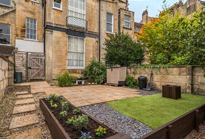 2 Bedroom Flat For Sale In Bathwick Street, Bath, Somerset, BA2