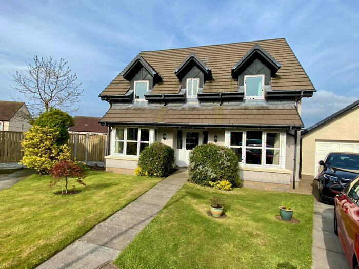 4 Bedroom Detached House For Sale In Hauplands Way, West Kilbride, Ayrshire, KA23