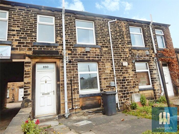 2 Bedroom Terraced House To Rent In New Hey Road, Oakes, Huddersfield, West Yorkshire, HD3