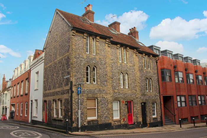 3 Bedroom End Of Terrace House To Rent In Trafalgar Street, Winchester, SO23