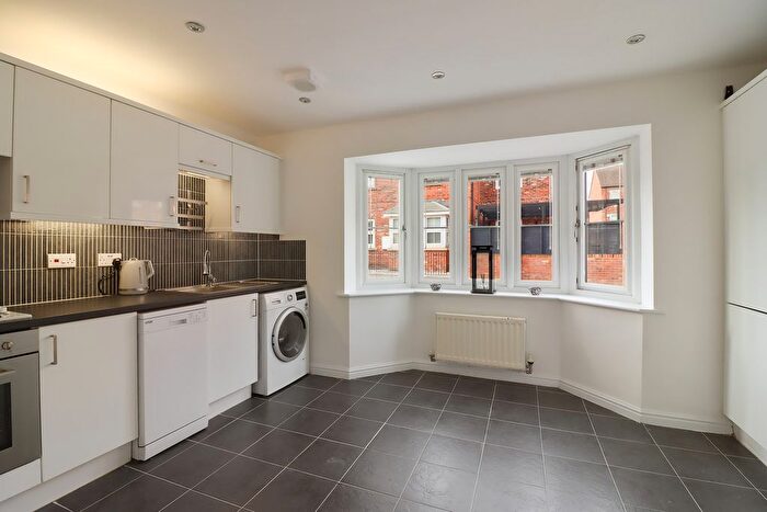 3 Bedroom End Terrace House For Sale In Dovecote, Wombwell, Barnsley, S73