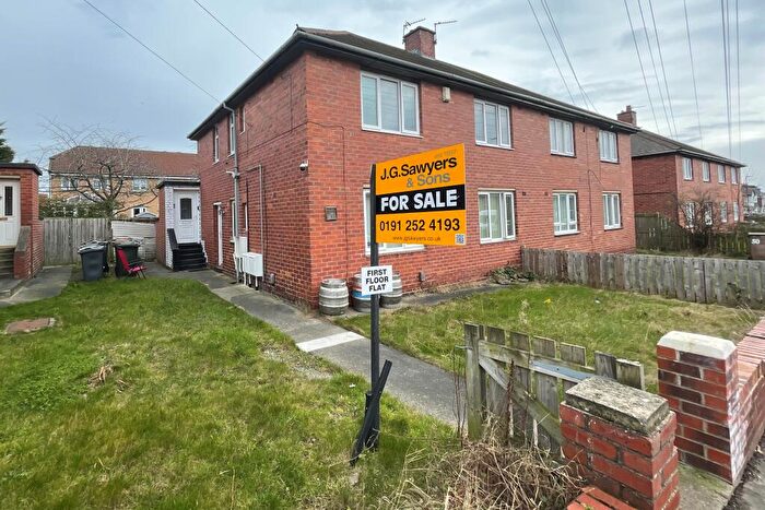 2 Bedroom Flat For Sale In Lisle Grove, Howdon, North Shields, NE28