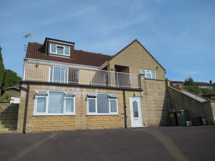 4 Bedroom Maisonette To Rent In Hexton Road, Glastonbury, BA6