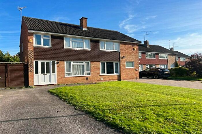 3 Bedroom Semi-Detached House To Rent In Beech Road, Horsham, RH12