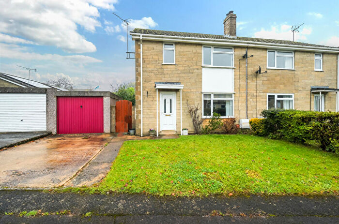 3 Bedroom Semi-Detached House For Sale In Glebe Road, Minchinhampton, GL6