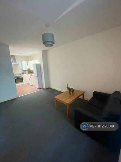 2 Bedroom Flat To Rent In Sheffield, Sheffield, S1