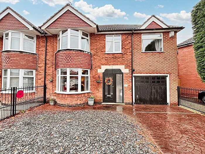 4 Bedroom Semi Detached House For Sale In Litton Avenue, Sutton In Ashfield, NG17