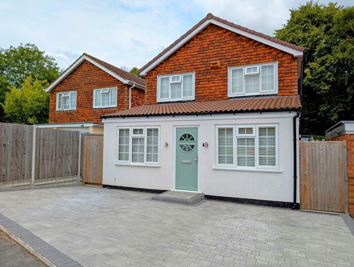 3 Bedroom Detached House To Rent In Bushey Close, Buckingham, MK18
