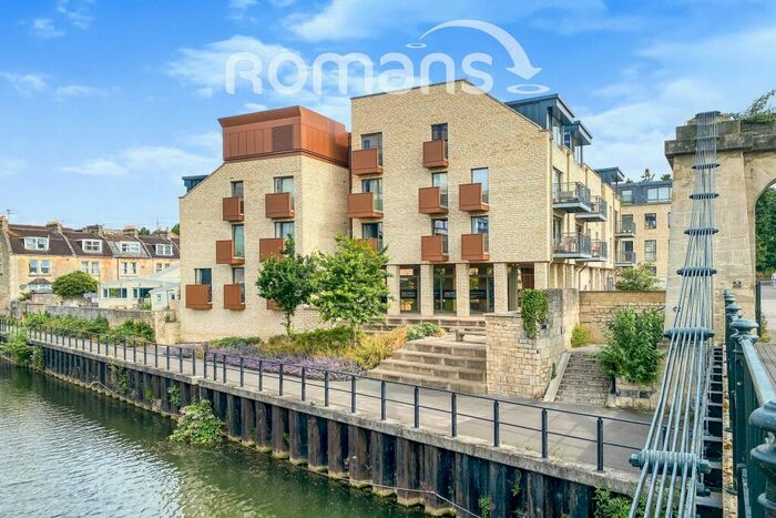 2 Bedroom Apartment To Rent In South Building, River View, BA1